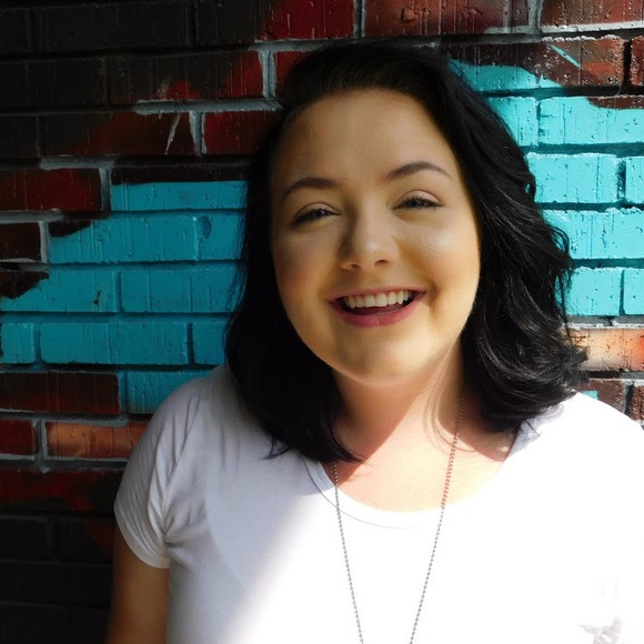 Meet your Posher, Shelby - Picture 1 of 1